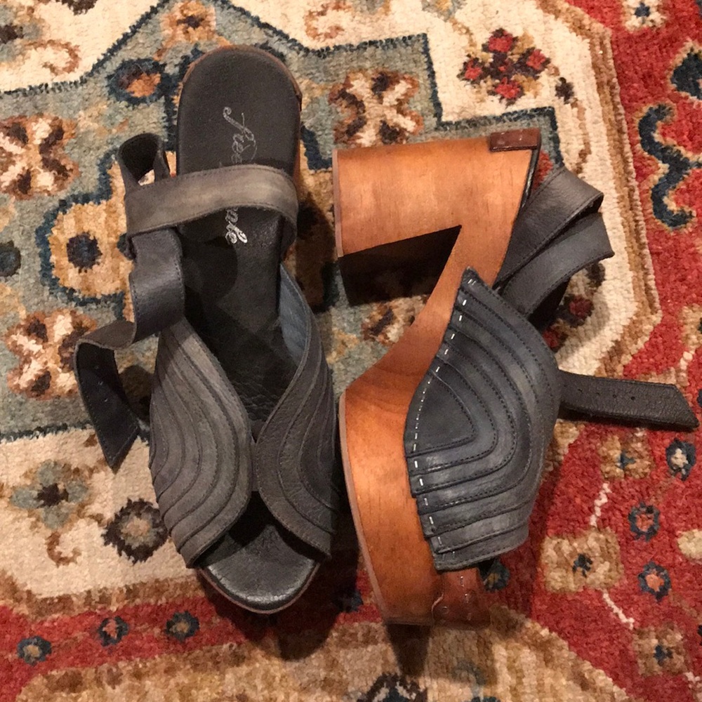 Free People clogs